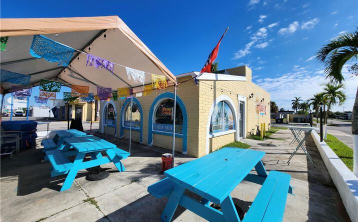 Pictures of Business for Sale property located at 2847 Cleveland Ave, Fort Myers, FL 33901 for sales - image #1