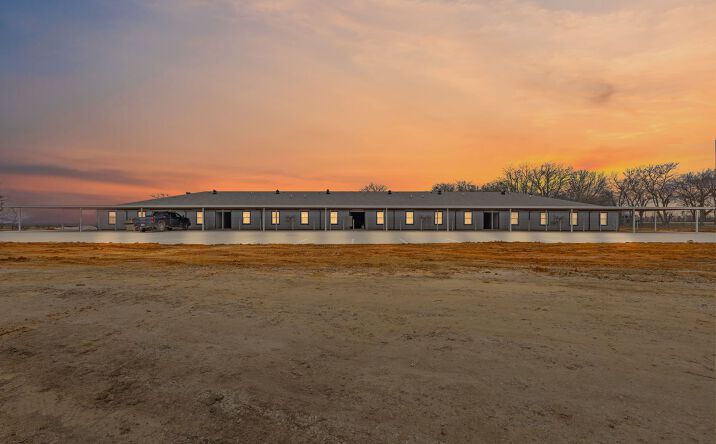 Pictures of Multifamily property located at 8092 County Rd 604, Alvarado, TX 76009 for sales - image #1