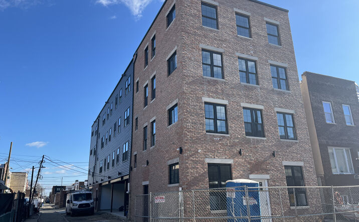 Pictures of Multifamily property located at 2809 S Warnock St, Philadelphia, PA 19148 for sales - image #1