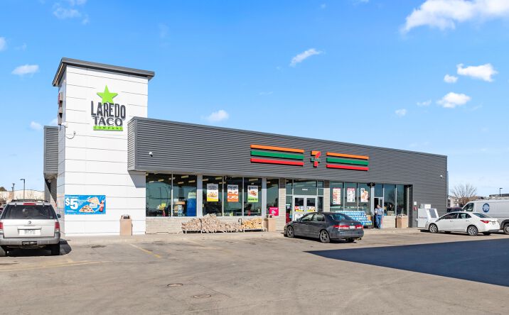Pictures of Retail property located at 11099 E I-25 Frontage Rd, Longmont, CO 80504 for sales - image #1