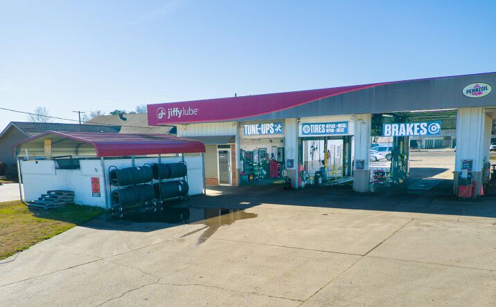 Pictures of Retail property located at 2602 Ferrand St, Monroe, LA 71201 for sales - image #1