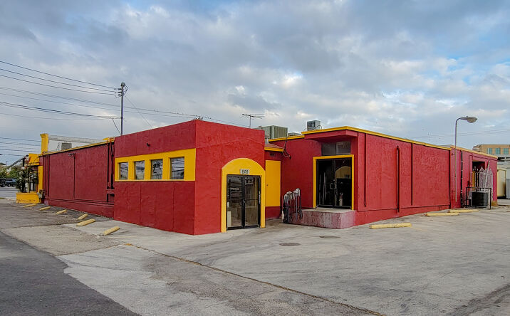 Pictures of Retail, Office, Hospitality, Mixed Use property located at 804, 806, 808 Lockhill Selma, San Antonio, TX 78213 for sales - image #1