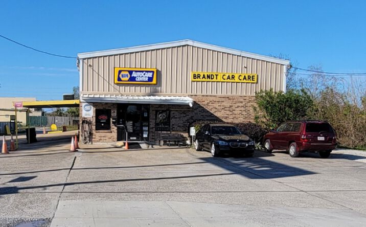 Pictures of Retail property located at 13311 Chef Menteur Hwy, New Orleans, LA 70129 for sales - image #1