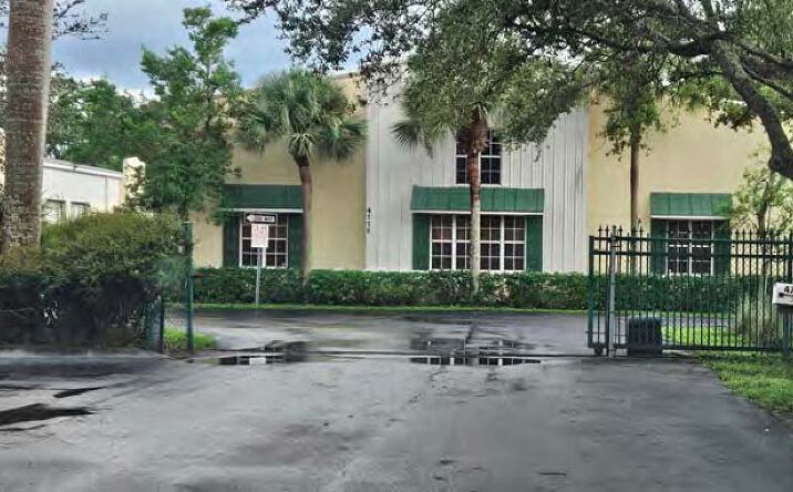 Pictures of Industrial, Retail property located at 4776 Radio Rd, Naples, FL 34104 for sales - image #1