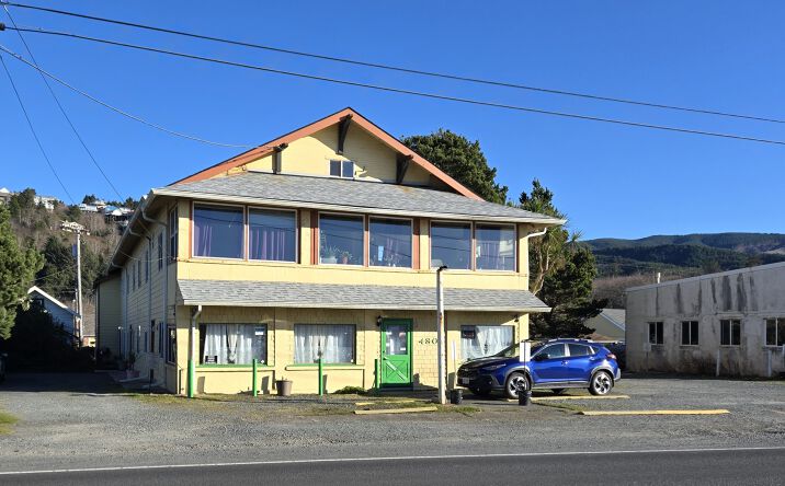 Pictures of Multifamily property located at 480 US-101, Rockaway Beach, OR 97136 for sales - image #1