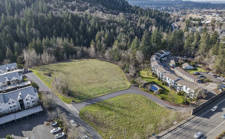 Pictures of Land property located at 11168 SE Sunnyside Rd, Clackamas, OR 97015 for sales - image #1