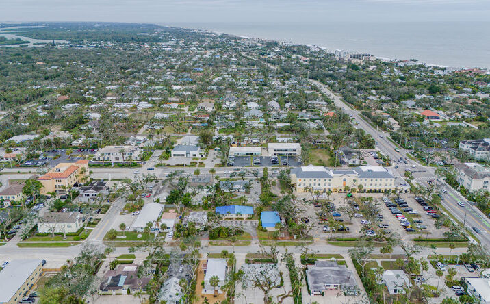 Pictures of Land, Mixed Use, Multifamily, Office property located at 641 Azalea Ln, Vero Beach, FL 32963 for sales - image #1
