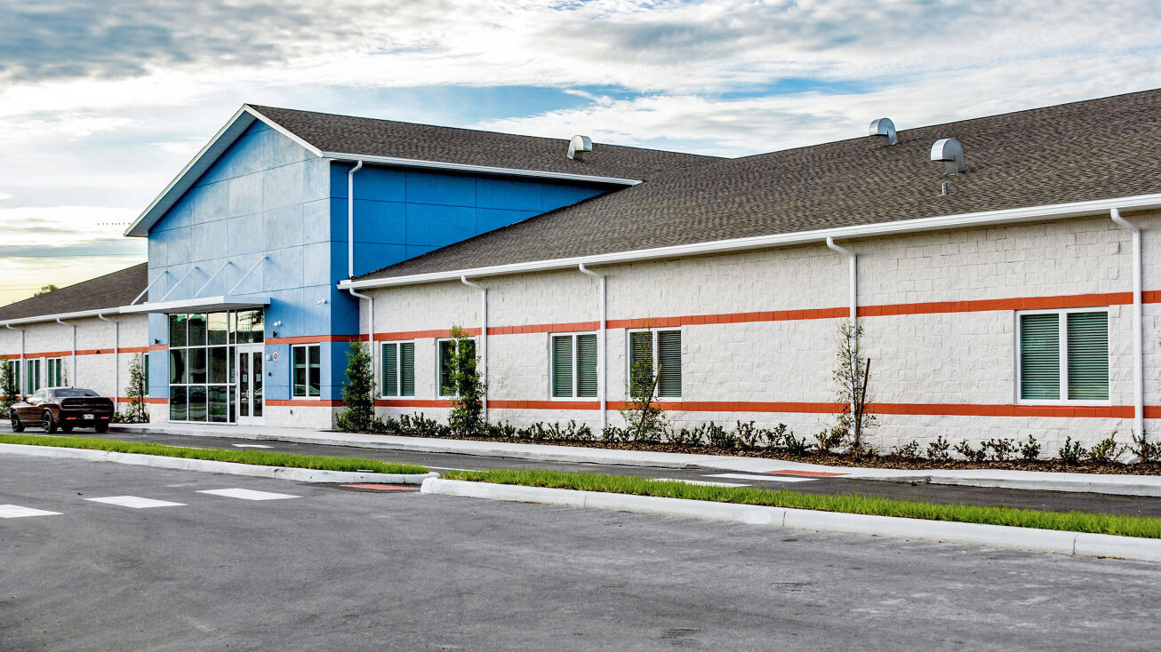 Pictures of Special Purpose property located at 2220 62nd Ave S, St. Petersburg, FL 33712 for sales - image #1