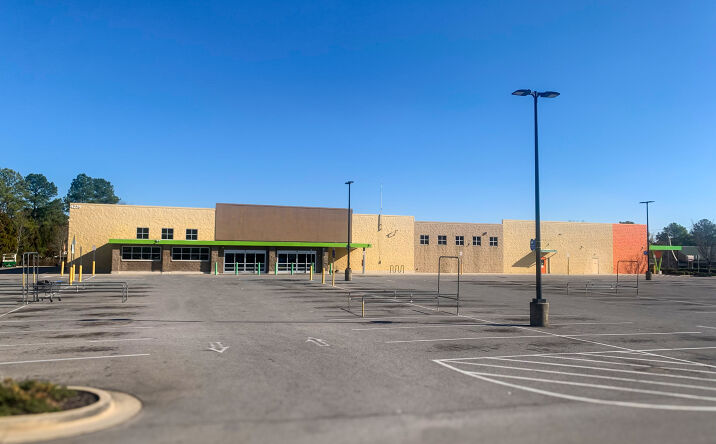 Pictures of Retail property located at 4226 NW Oakwood Ave, Huntsville, AL 35810 for comps - image #1