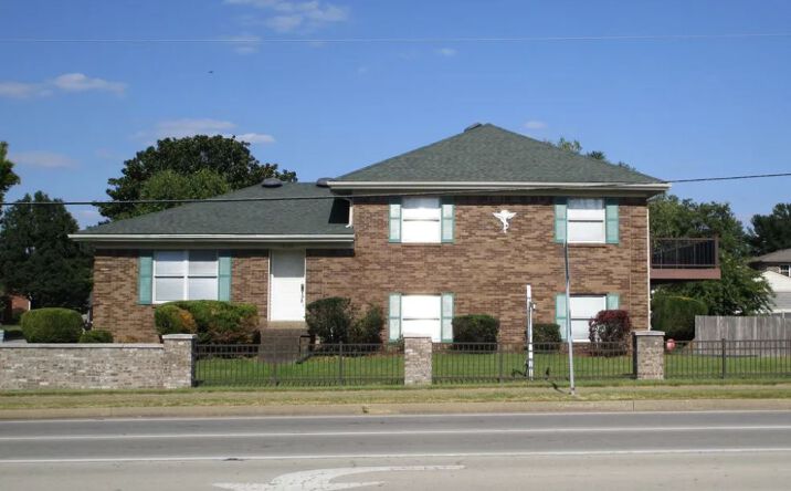 Pictures of Mixed Use, Office property located at 3225 Breckenridge Ln, Louisville, KY 40220 for sales - image #1