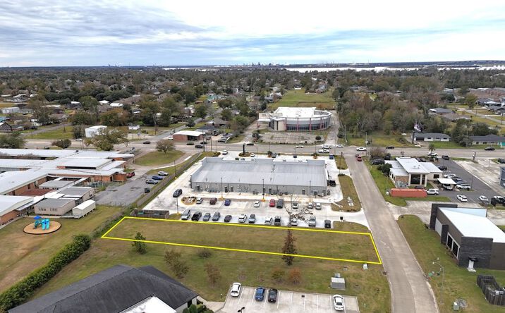 Pictures of Land property located at Wolf Cir, Lake Charles, LA 70605 for sales - image #1