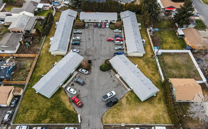 Pictures of Multifamily property located at 1704 S 12th Ave, Yakima, WA 98902 for sales - image #1