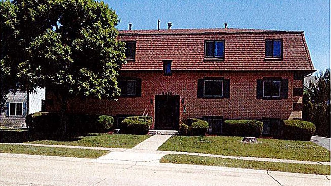 3430 Holiday, Riverdale, IA 52722 Multifamily Property for Sale