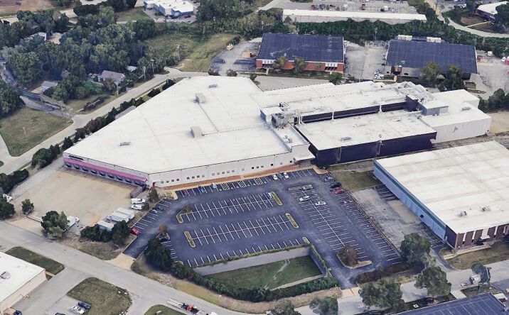 Pictures of Industrial property located at 11700 Dunlap Industrial Blvd, Maryland Heights, MO 63043 for sales - image #1