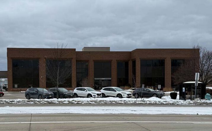 Pictures of Office property located at 4701 Washington Ave, Racine, WI 53406 for sales - image #1