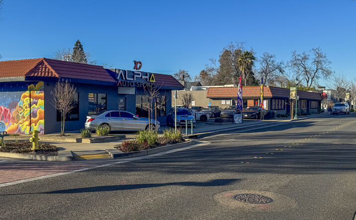 Pictures of Retail property located at 228 Riverside Ave, Roseville, CA 95678, 220 Riverside Ave, Roseville, CA 95678, 216 Riverside Ave, Roseville, CA 95678 for sales - image #1