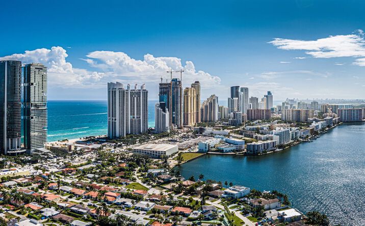 Pictures of Business for Sale, Retail property located at Collins Ave, Sunny Isles Beach, FL 33160 for sales - image #1