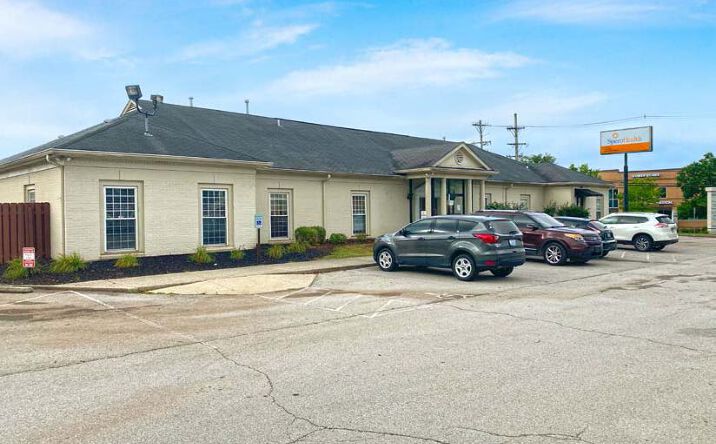 Pictures of Office property located at 1017 Dupont Rd, Louisville, KY 40207 for sales - image #1