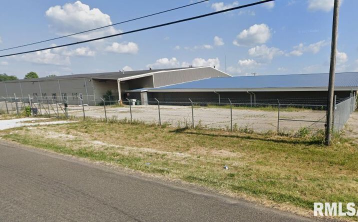 Pictures of Industrial property located at 750 N 19TH Street, Springfield, IL 62702 for sales - image #1