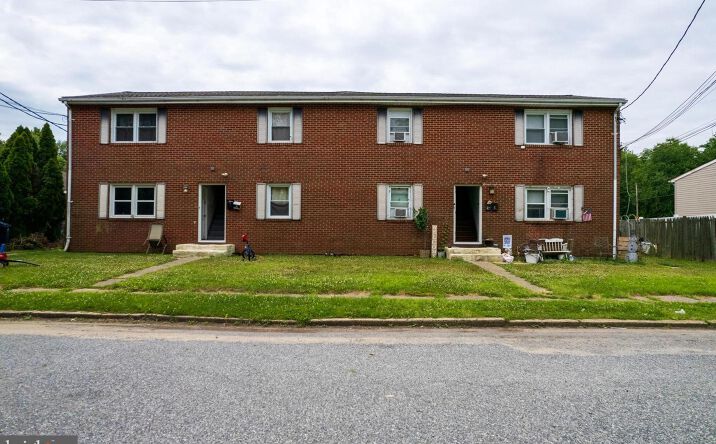 Pictures of Multifamily property located at 203 Princeton Ave, National Park, NJ 08063 for sales - image #1