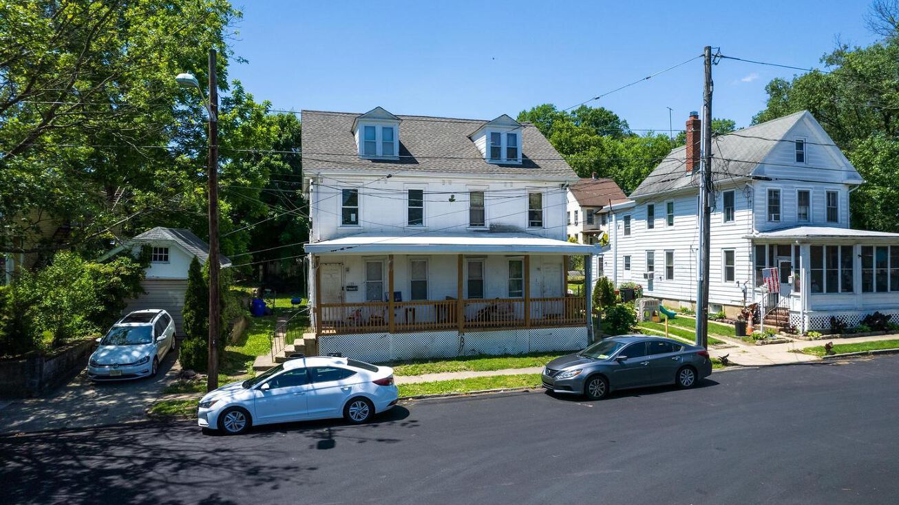 Pictures of Multifamily property located at 309 2nd St, Swedesboro, NJ 08085 for sales - image #1