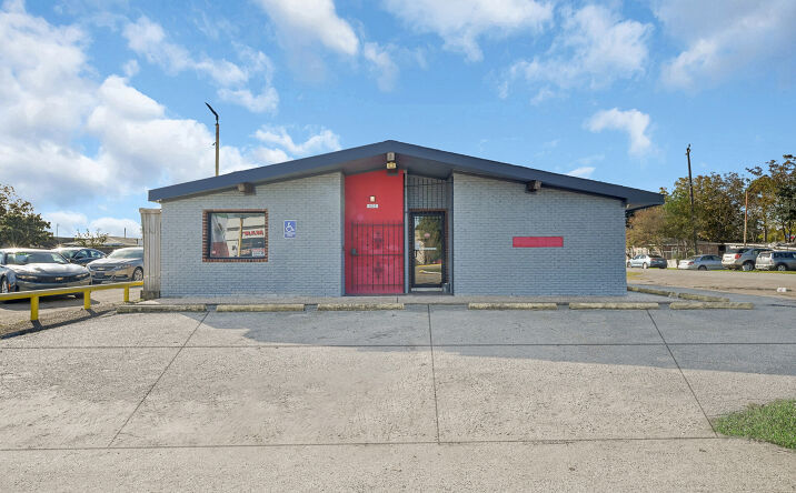 Pictures of Office, Retail property located at 602 Spencer Hwy, South Houston, TX 77587 for sales - image #1