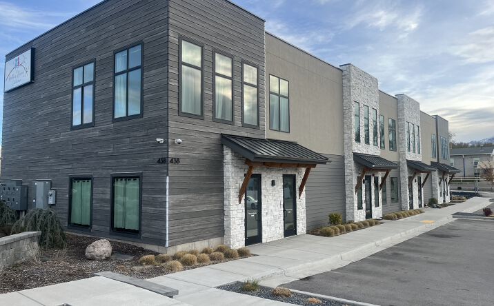 Pictures of Office, Retail property located at 438 E 700 S, Clearfield, UT 84015 for sales - image #1
