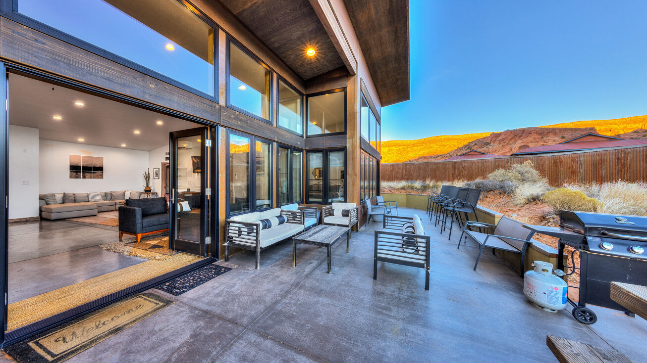 Pictures of Hospitality, Mixed Use, Special Purpose property located at 171 E Mt Peale Dr, Moab, UT 84532 for sales - image #1