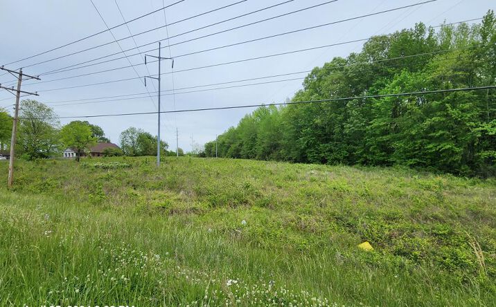 Pictures of Retail property located at 000 W 70 Hwy, Camden, TN 38320 for sales - image #1