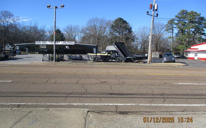 Pictures of Office property located at 1322 Eastwood, Paris, TN 38242 for sales - image #1