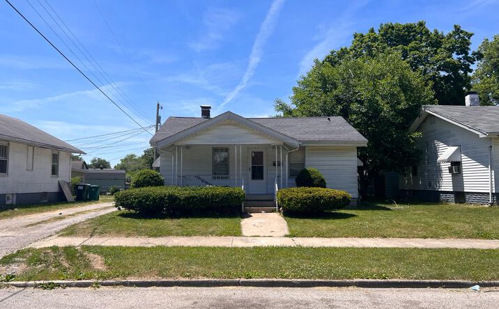 Pictures of Multifamily property located at 1560 E Cantrell St, Decatur, IL 62521, 2036 N Graceland Ave, Decatur, IL 62526, 1819 E Moore St, Decatur, IL 62521, 64 Whippoorwill Dr, Decatur, IL 62526, 1317 N Fairview Ave, Decatur, IL 62526, 1324 E Johns Ave, Decatur, IL 62521, 1444 E Clay St, Decatur, IL 62521, 1537 W William St, Decatur, IL 62522, 1608 E Johns Ave, Decatur, IL 62521, 1455 E Decatur St, Decatur, IL 62521, 720 W Center St, Decatur, IL 62526, 1221 Sedgwick St, Decatur, IL 62521, 2328 E Clay St, Decatur, IL 62521, 1465 E Moore St, Decatur, IL 62521, 315 S 19th St, Decatur, IL 62521, 765 W Division St, Decatur, IL 62526, 531 S 19th St, Decatur, IL 62521, 1843 N Maple Ave, Decatur, IL 62526, 1484 E Moore St, Decatur, IL 62521, 1335 E Johns Ave, Decatur, IL 62521, 1315 E Decatur St, Decatur, IL 62521, 223 S 19th St, Decatur, IL 62521, 1970 N Maple Ave, Decatur, IL 62526 for sales - image #1