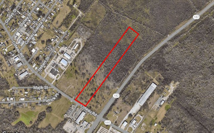 Pictures of Land property located at 2010 Coteau Rd, Houma, LA 70364 for sales - image #1