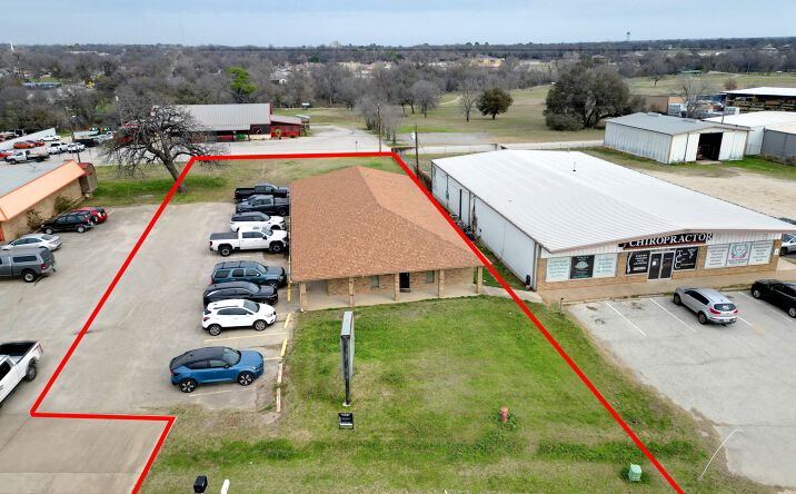 Pictures of Office property located at 311 E Highway 199, Springtown, TX 76082 for sales - image #1