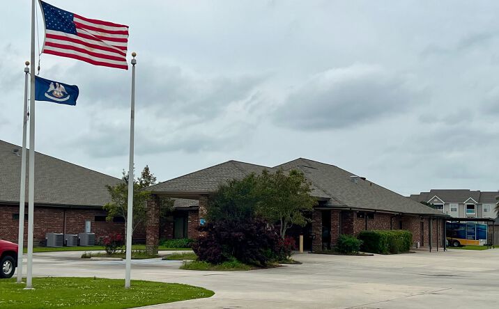 Pictures of Office property located at 132 Valhi Lagoon Crossing, Houma, LA 70360 for sales - image #1