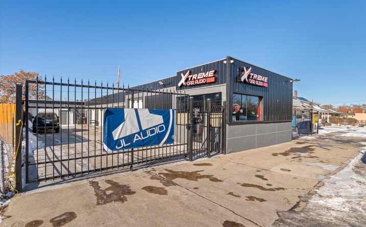 Pictures of Retail property located at 1535 Chester St, Aurora, CO 80010 for sales - image #1