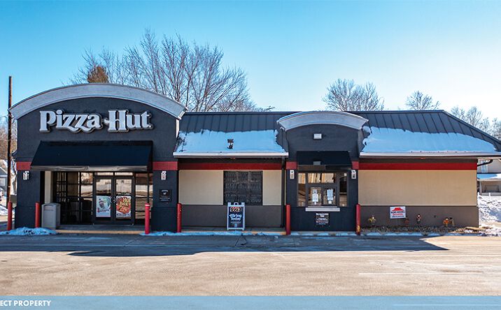 Pictures of Retail property located at 311 Lincoln Hwy, Minerva, OH 44657 for sales - image #1