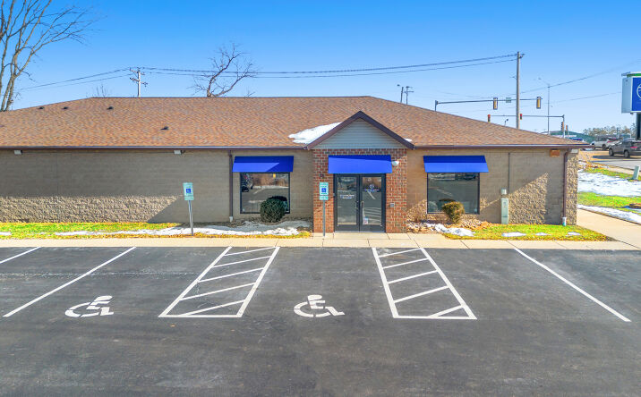 331 Salem Pl, Fairview Heights, IL 62208 | Crexi.com