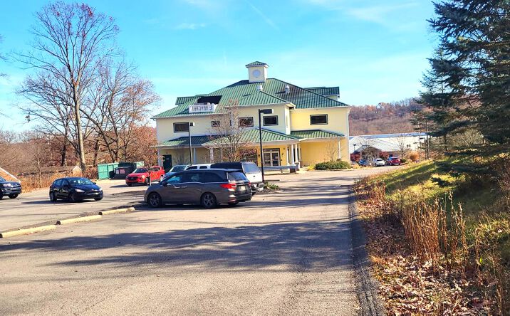 Pictures of Multifamily, Office, Mixed Use property located at 518 Myoma Rd, Mars, PA 16046 for sales - image #1