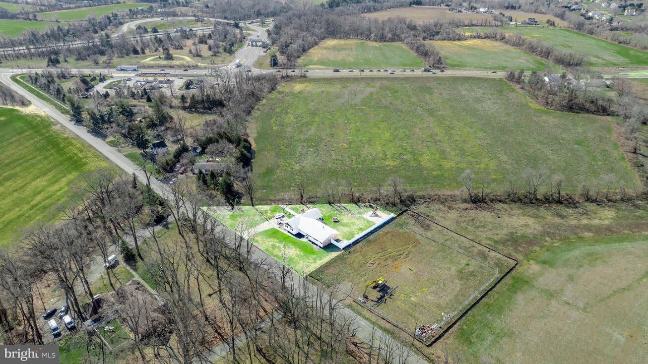 Pictures of Office property located at 89 Pancoast Road, Swedesboro, NJ 08085 for sales - image #1