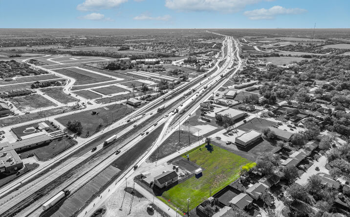 Pictures of Land property located at 813 E Lamar St, Royse City, TX 75189 for sales - image #1