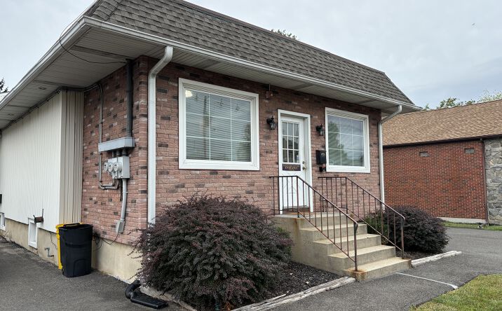 Pictures of Office property located at 246 S White Horse Pike, Audubon, NJ 08106 for sales - image #1