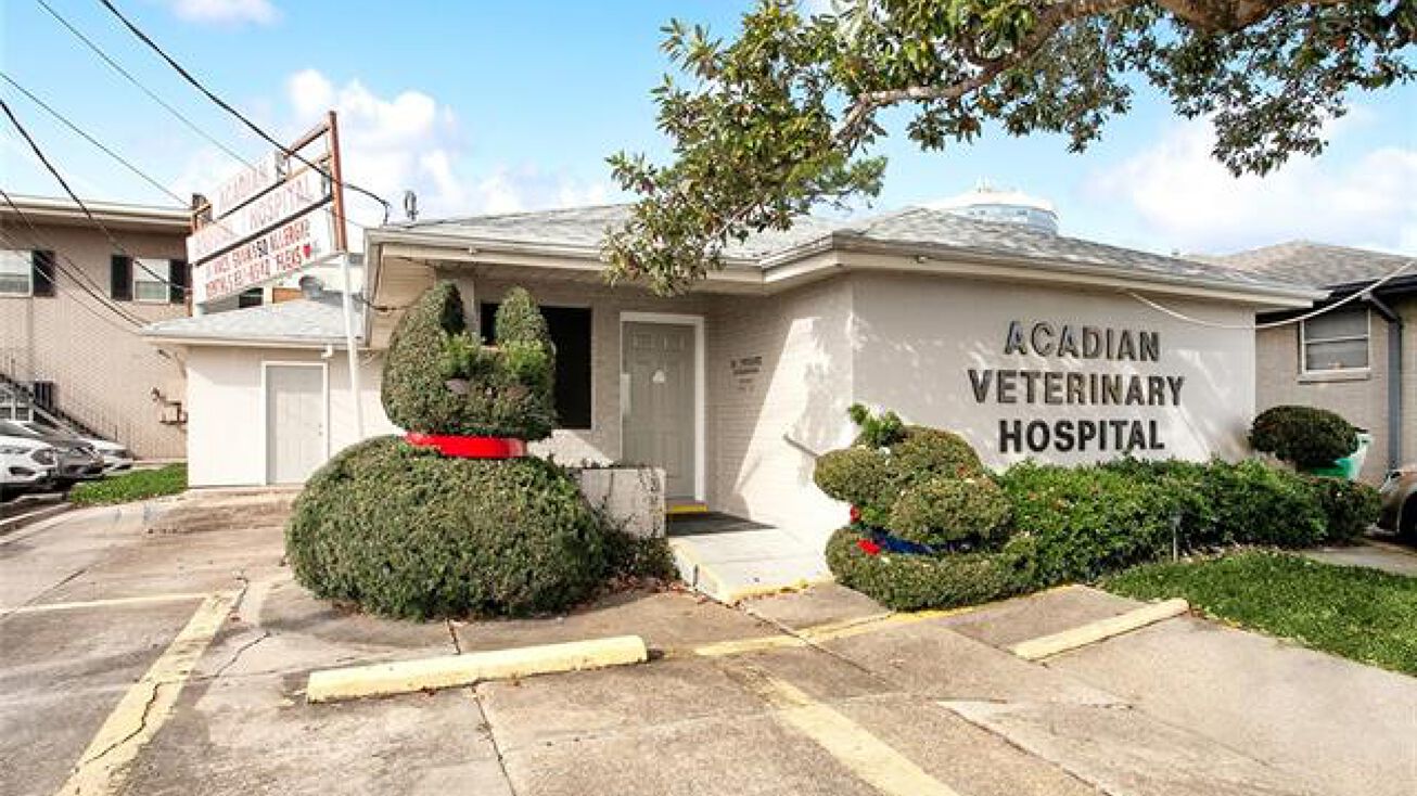 Pictures of Mixed Use property located at 2628 Athania Pkwy, Metairie, LA 70002 for sales - image #1