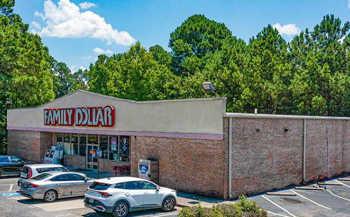 Pictures of Retail property located at 93 Woolsey Rd, Hampton, GA 30228 for sales - image #1