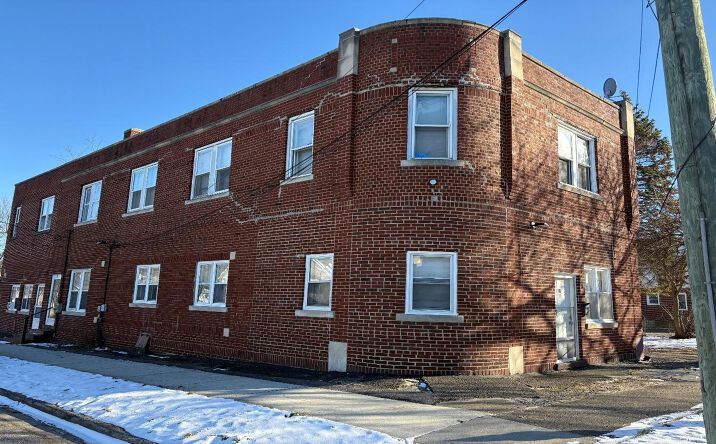Pictures of Multifamily property located at 158 Summit St, Pontiac, MI 48342 for sales - image #1