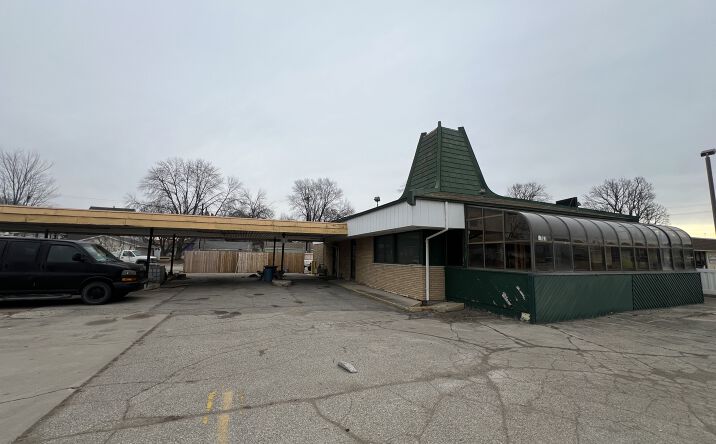 Pictures of Retail property located at 1707 S Federal Ave, Mason City, IA 50401 for sales - image #1