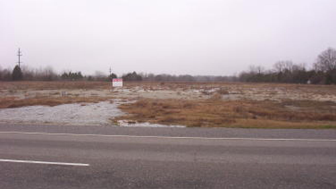 Intersection of Hwy 80 & 25, Faunsdale, AL 36738