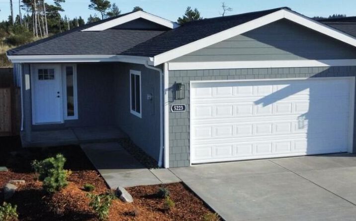 Pictures of Multifamily property located at 5223 Nopal Street, Florence, OR 97439 for sales - image #1