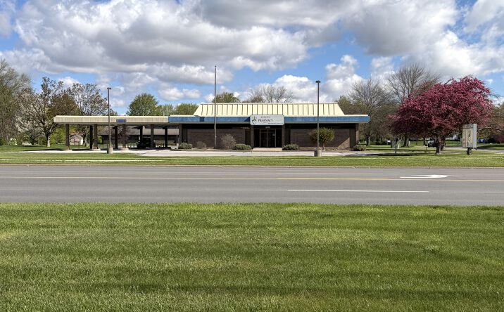 Pictures of Office, Retail property located at 5470 Gratiot Rd, Saginaw, MI 48638 for sales - image #1