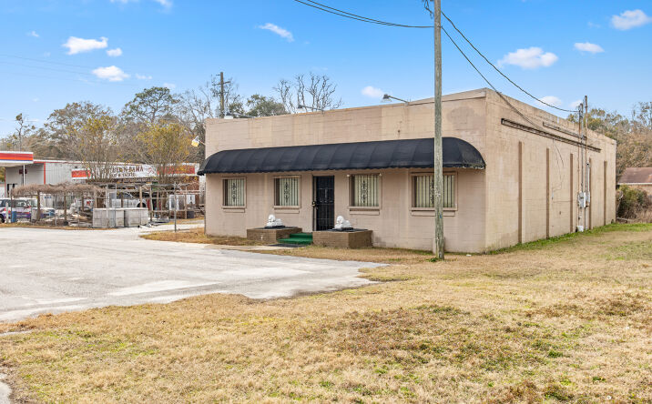 Pictures of Mixed Use, Office, Retail, Special Purpose property located at 4008 Dauphin Island Pkwy, Mobile, AL 36605 for sales - image #1
