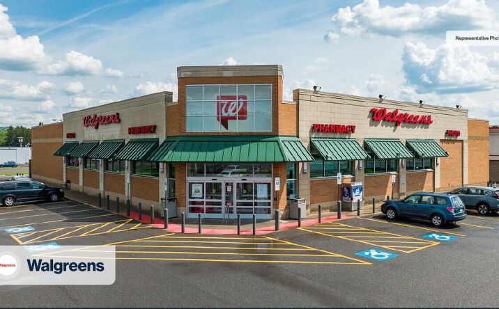 Pictures of Retail property located at 679 S Main St, Madisonville, KY 42431 for sales - image #1